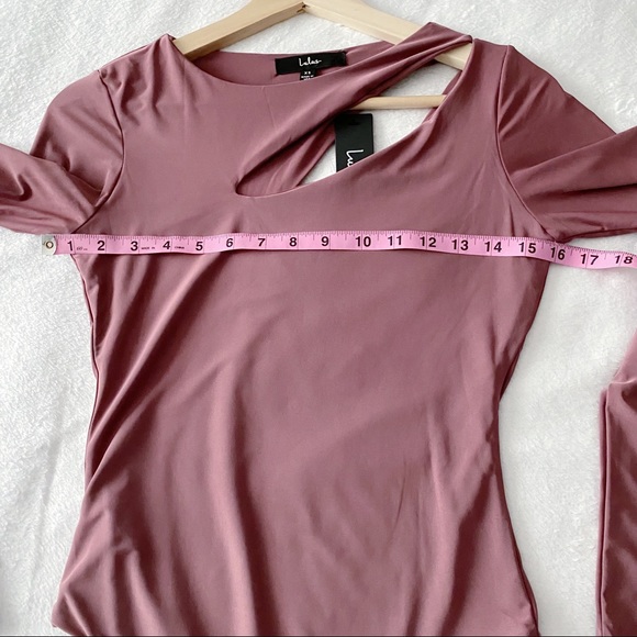 NWT Lulu’s Mauve CutOut Shoulder Long Sleeve Bodysuit - Picture 7 of 13